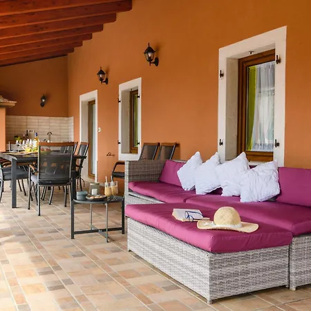 בית נופש Percan - Spacious Family With Private Pool On A 4000 Square Meter Plot