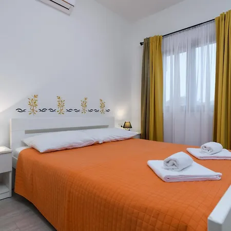 Сasa de vacaciones Percan - Spacious Family With Private Pool On A 4000 Square Meter Plot Krnica