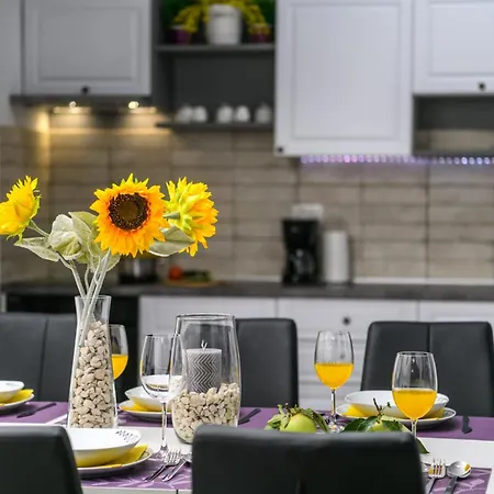 Percan - Spacious Family With Private Pool On A 4000 Square Meter Plot