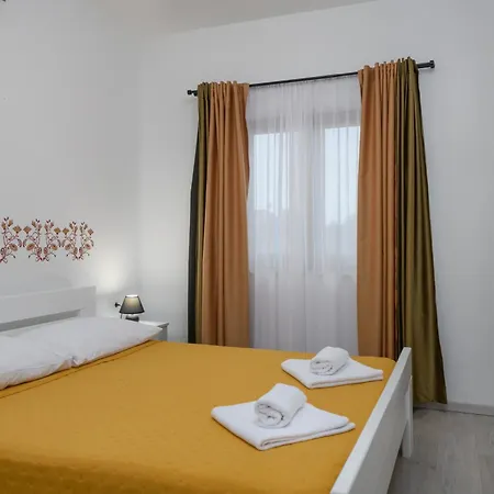 Percan - Spacious Family With Private Pool On A 4000 Square Meter Plot בית נופש קרניצה