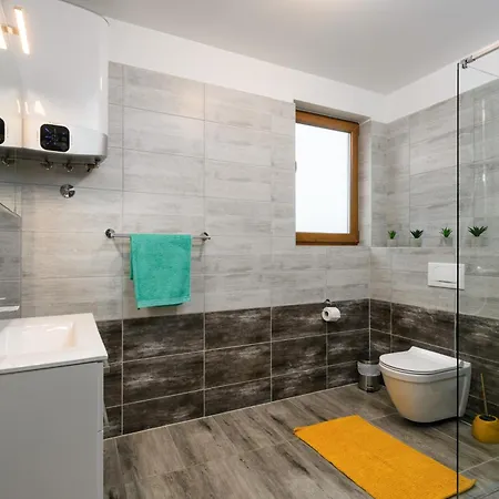 Сasa de vacaciones Percan - Spacious Family With Private Pool On A 4000 Square Meter Plot Krnica