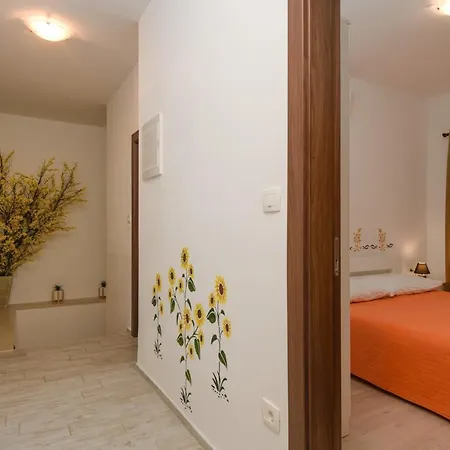 Villa Percan - Spacious Family Home With Private Pool On A 4000 Square Meter Plot * Krnica