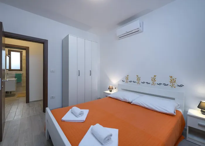 Villa Percan - Spacious Family Home With Private Pool On A 4000 Square Meter Plot Vakantiehuis *