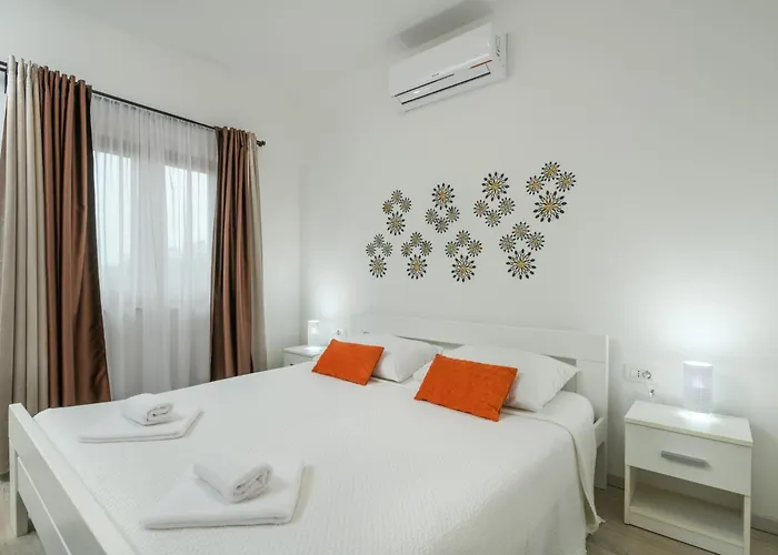 Percan - Spacious Family With Private Pool On A 4000 Square Meter Plot 크르니카