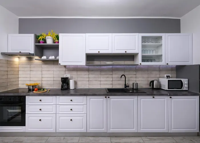 Vakantiehuis Villa Percan - Spacious Family Home With Private Pool On A 4000 Square Meter Plot