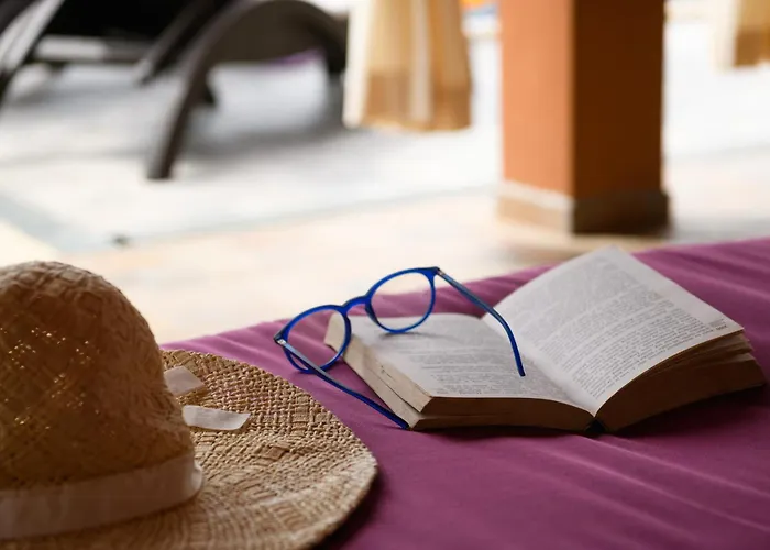 Percan - Spacious Family With Private Pool On A 4000 Square Meter Plot 펜션 *